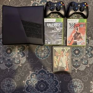 Microsoft Xbox 360 S Slim Model 1439 Console Tested (RESD DESC).